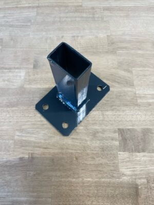 Platine pour poteau rectangulaire 60/40