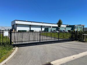 Porte coulissante autoportante "Taurus T2" type - JUNGLE - manuelle