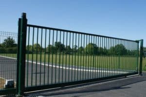 Porte coulissante autoportante type "ROBUSTA R2800" - manuelle - Betafence