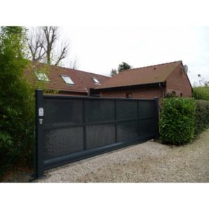Porte coulissante autoportante type "Aluette" - style tôle perforée - automatisée