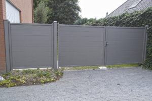 Porte Pivotante en aluminium ALZEBRA BLIND