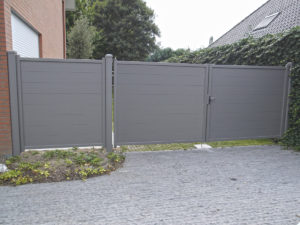 Porte Pivotante en aluminium ALZEBRA BLIND