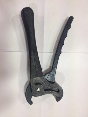 Agrafes métalliques et pince Bekafix