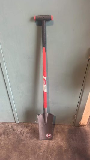 Bêche terrassière "Xtreme" 125cm - manche "T" fibre/bois