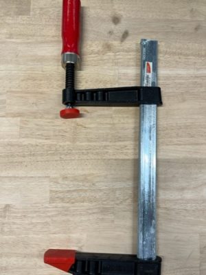 Serre-joint DIN 5117